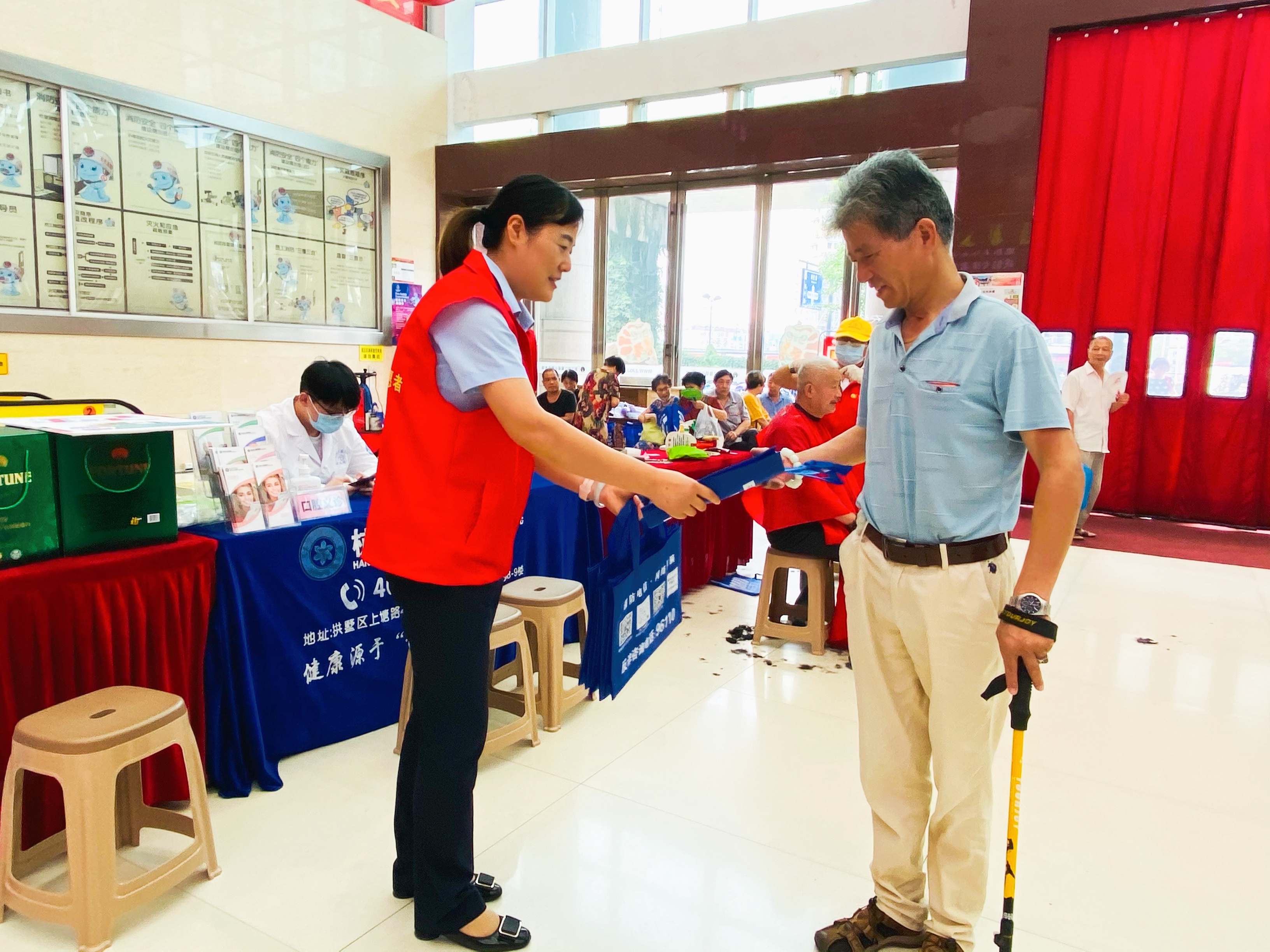 Ǯ���̳����ϴ���ɳ�����չ��թƭ�����˶�